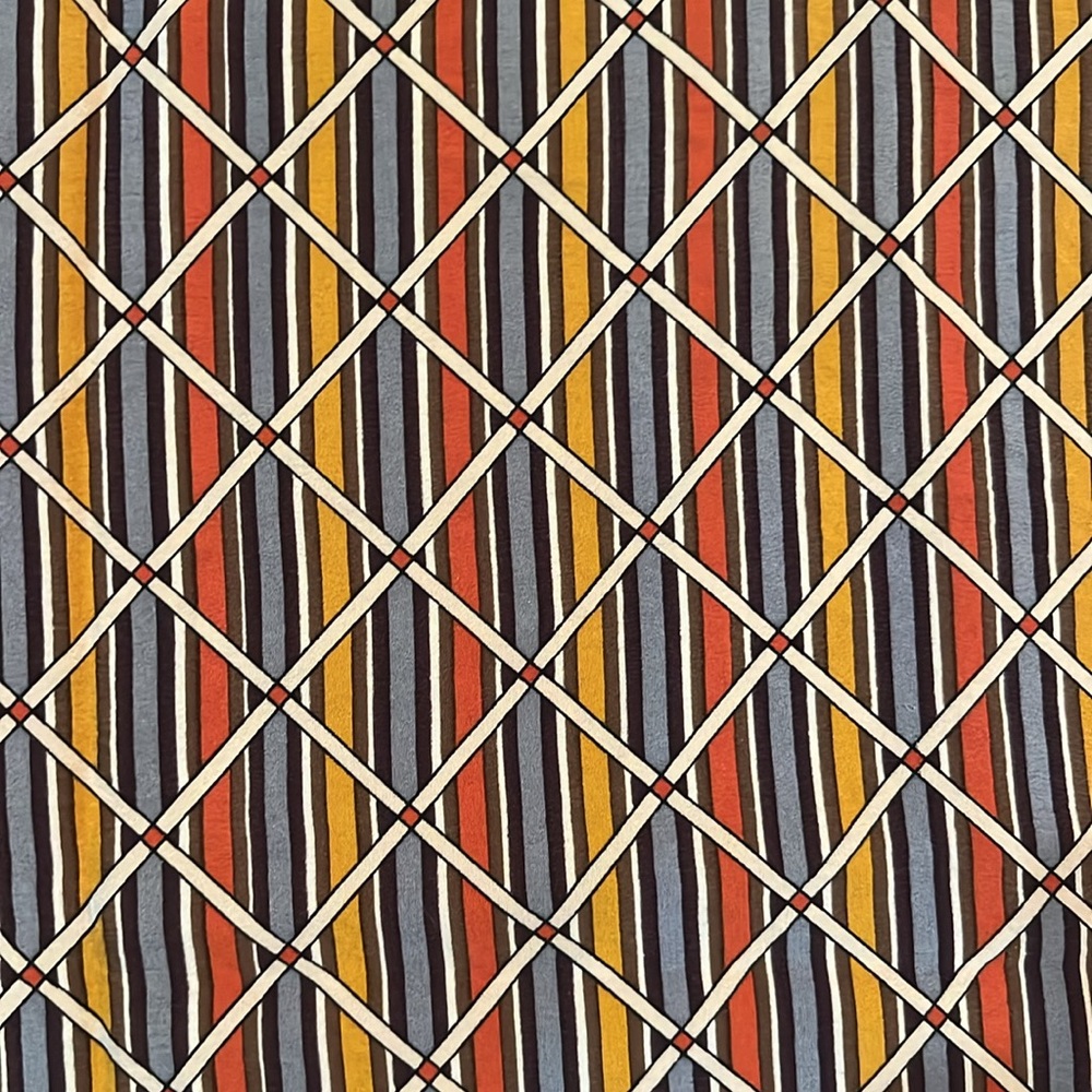 🧡🤎 Yves Saint Laurent Silk Scarf - Picture 4 of 5